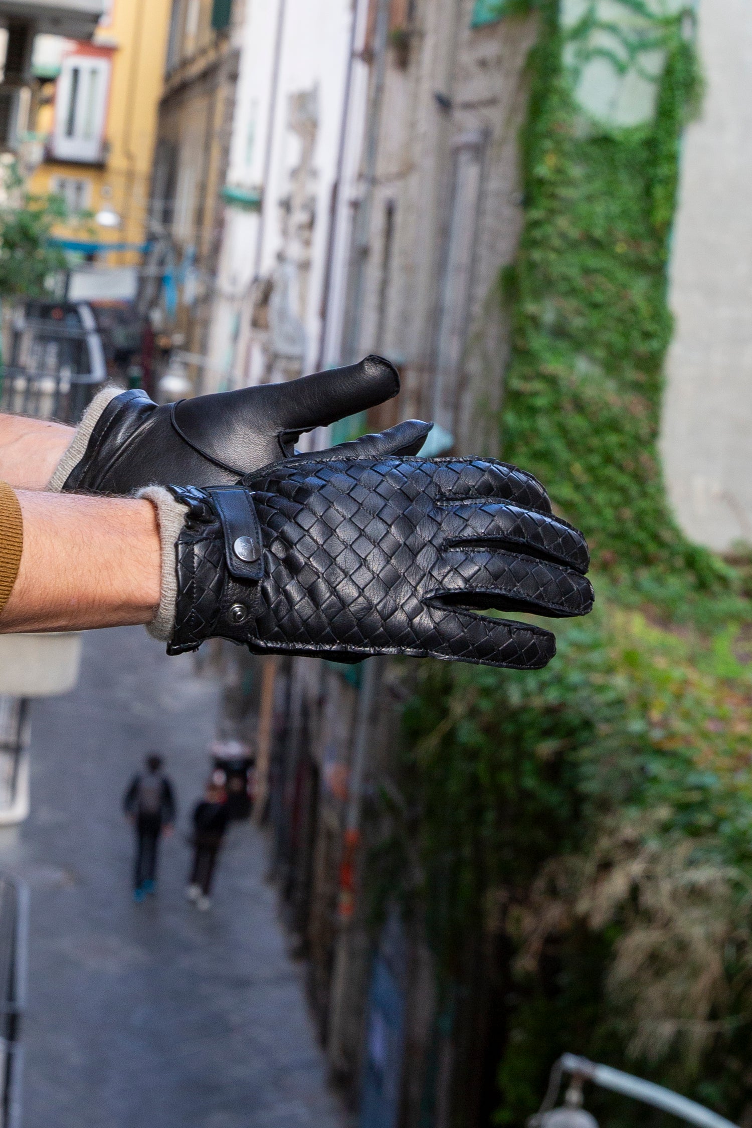 Guanti da uomo intrecciati in vera pelle metis con cinturino foderati in cashmere