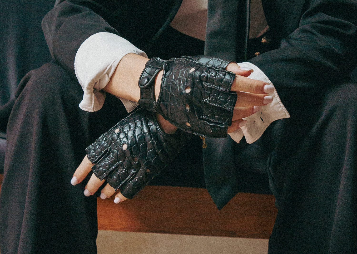 Gants de conduite femme demi-doigts en véritable peau de crocodile sans doublure