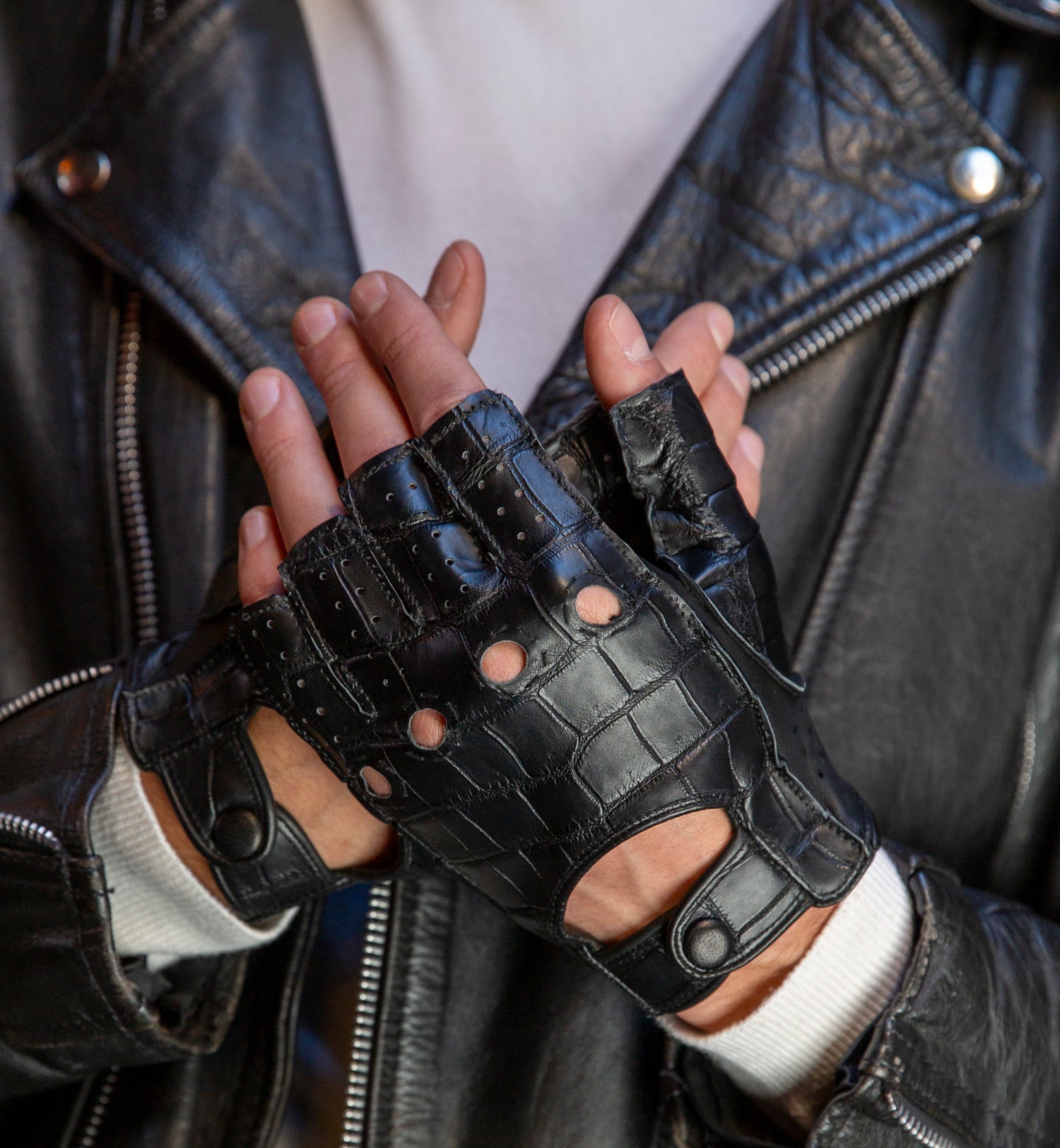 Gants de conduite sportive pour homme en vrai cuir crocodile à demi-doigts sans doublure
